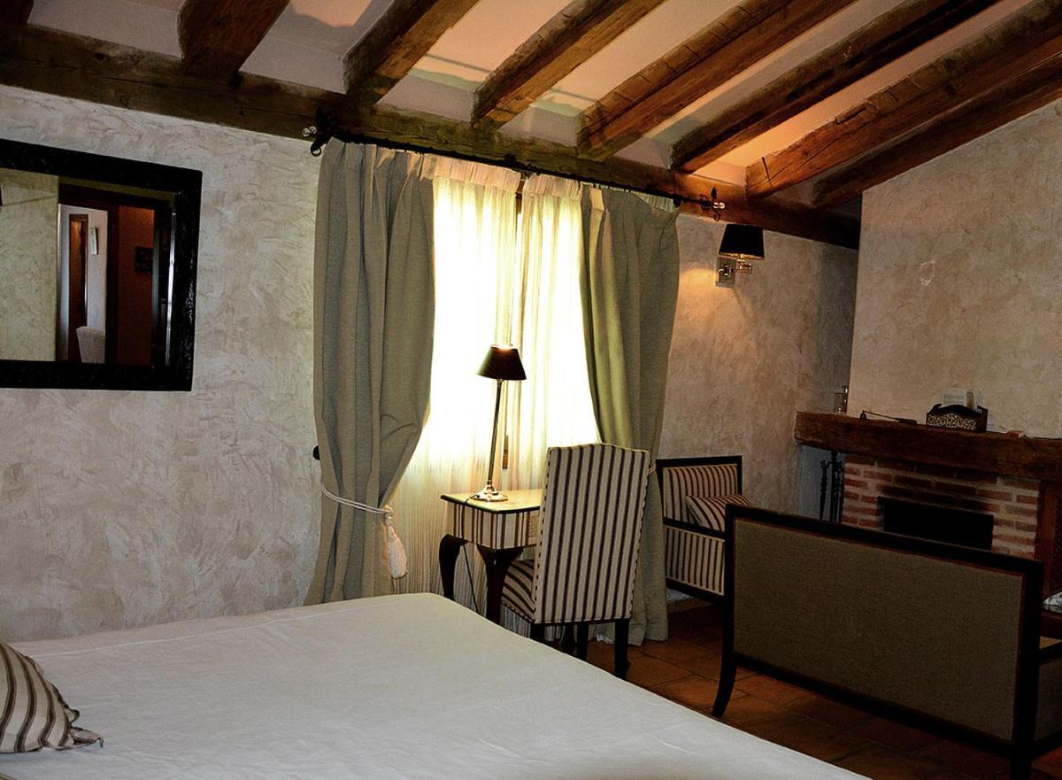 Posada Fuenteplateada Collado Hermoso Kültér fotó